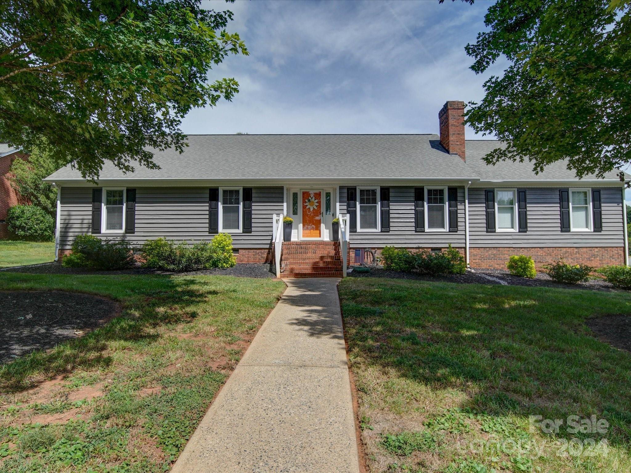 Knoll Ct, Belmont, NC 28012
