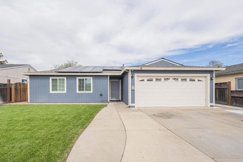 8340 Forest Street, Gilroy, CA, 95020 | Card Image