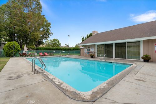 198-3500 W Manchester Blvd, Inglewood, CA, 90305-4198 | Card Image