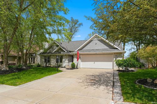 8916 Spring Forest Dr, Fort Wayne, IN, 46804-6445 | Card Image