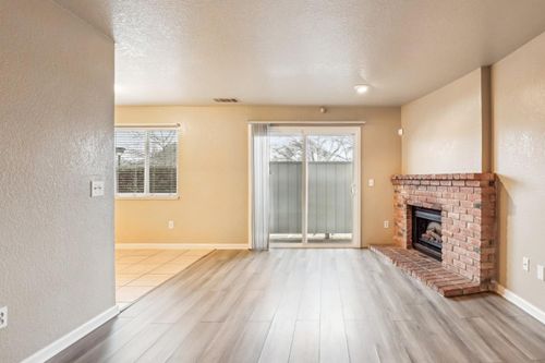 apt-5-6412 Benning St, Orangevale, CA, 95662-4261 | Card Image