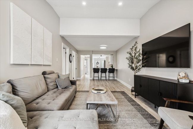 123 - 2110 Cleaver Ave, Condo with 2 bedrooms, 1 bathrooms and null parking in Burlington ON | Image 19