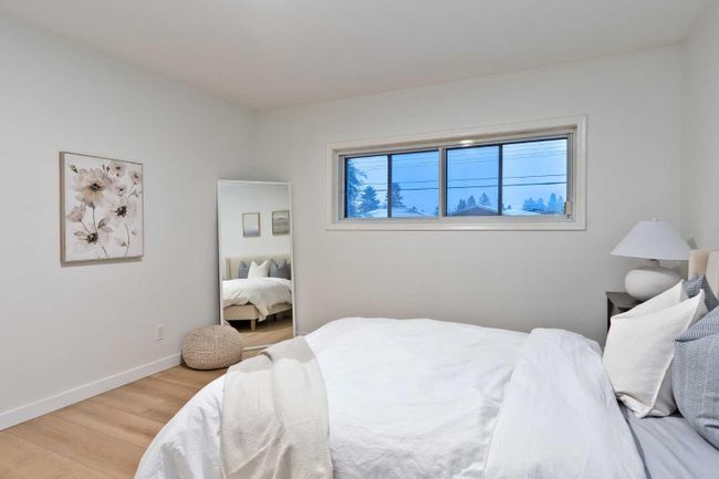 2228 40 Street Se, Home with 5 bedrooms, 2 bathrooms and 4 parking in Calgary AB | Image 12