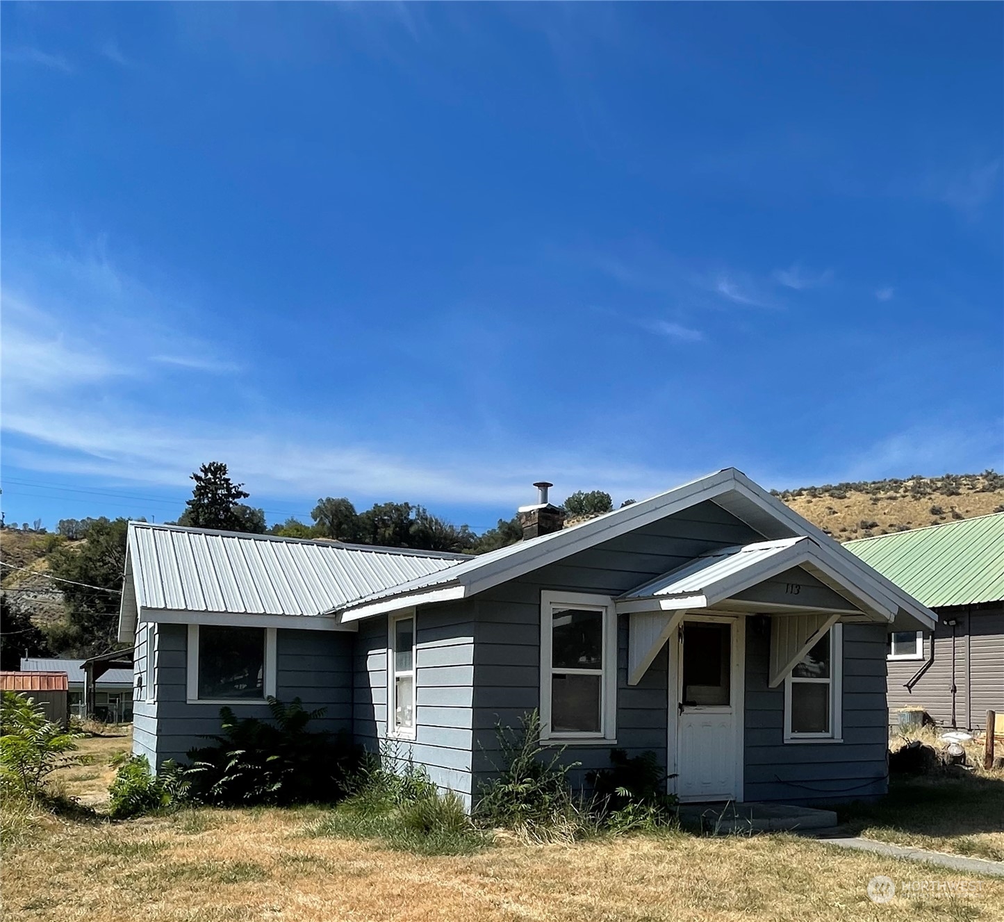 Douglas St, Omak, WA 98841
