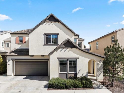 675 Grant Ct, Vista, CA, 92083-5594 | Card Image