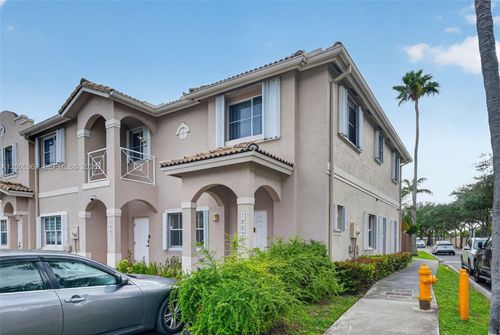 16624-16624 Nw 73rd Ct, Miami Lakes, FL, 33014-7109 | Card Image