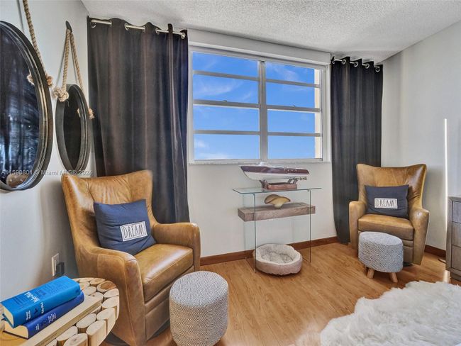 1702 - 1833 S Ocean Dr, Condo with 2 bedrooms, 2 bathrooms and null parking in Hallandale Beach FL | Image 31