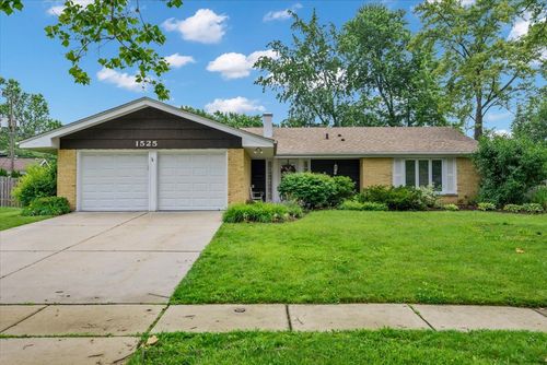 1525 Mayfield Ln, Hoffman Estates, IL, 60169-2636 | Card Image