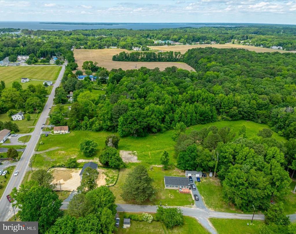 Land in GRASONVILLE 4