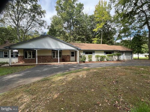 230 Burrs Rd, Burlington, NJ, 08016-9761 | Card Image
