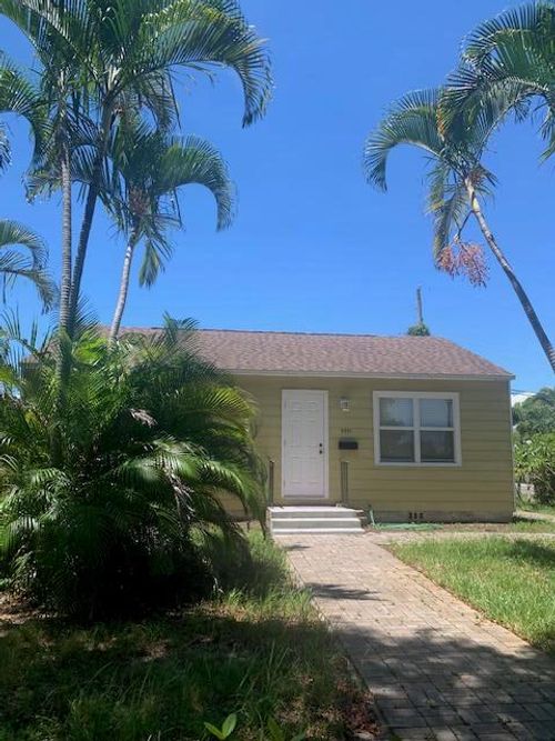 5901 Garden Avenue, West Palm Beach, FL, 33405 | Card Image