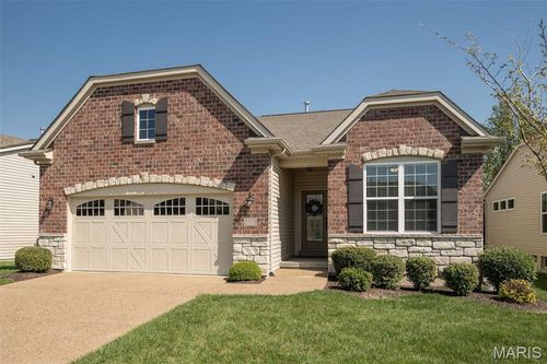 1533 Woodside Hills Dr, Saint Peters, MO, 63376-7812 | Card Image