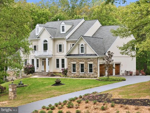 2207 Aryness Dr, Vienna, VA, 22181-3047 | Card Image