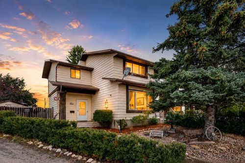 120 Aboyne Pl Ne, Calgary, AB, T2A5Z1 | Card Image