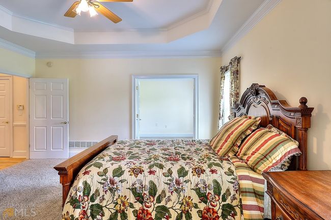 557 Arrowhead Cir, House other with 3 bedrooms, 2 bathrooms and null parking in Rutledge GA | Image 31