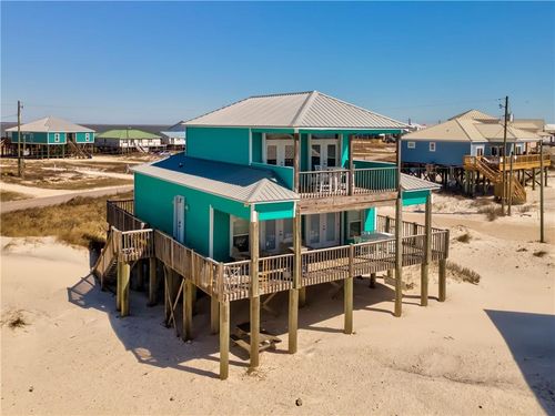 105 Strand Ct, Dauphin Island, AL, 36528-4004 | Card Image