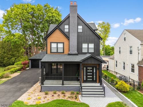 10 Marilyn Pl, Clifton, NJ, 07011-3009 | Card Image