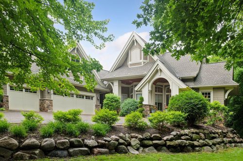 1904 Linner Rd, Wayzata, MN, 55391-2220 | Card Image