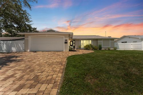 6212 Imperial Ky, Tampa, FL, 33615-3512 | Card Image