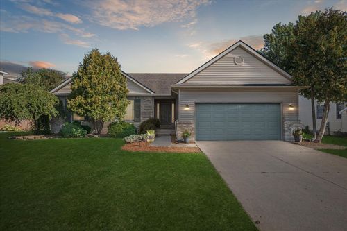 316 Obrian Dr, Milan, MI, 48160-9554 | Card Image