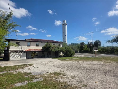 8002 N Florida Avenue, TAMPA, FL, 33604 | Card Image