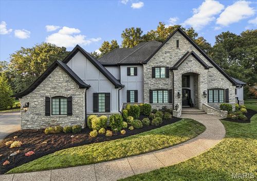 17283 Courtyard Mill Ln, Chesterfield, MO, 63005-4638 | Card Image