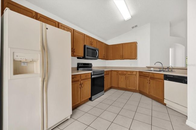 3390 Cypress Point Cir, House other with 3 bedrooms, 2 bathrooms and null parking in Saint Cloud FL | Image 7