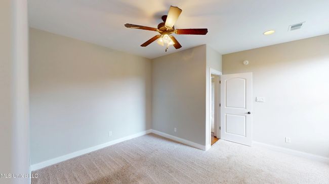1377-Notting-Hill-Loop-07112025_011406 | Image 30