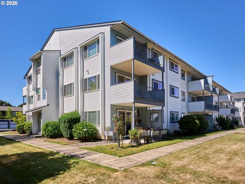 221-950 Evergreen Rd, Woodburn, OR, 97071 | Card Image