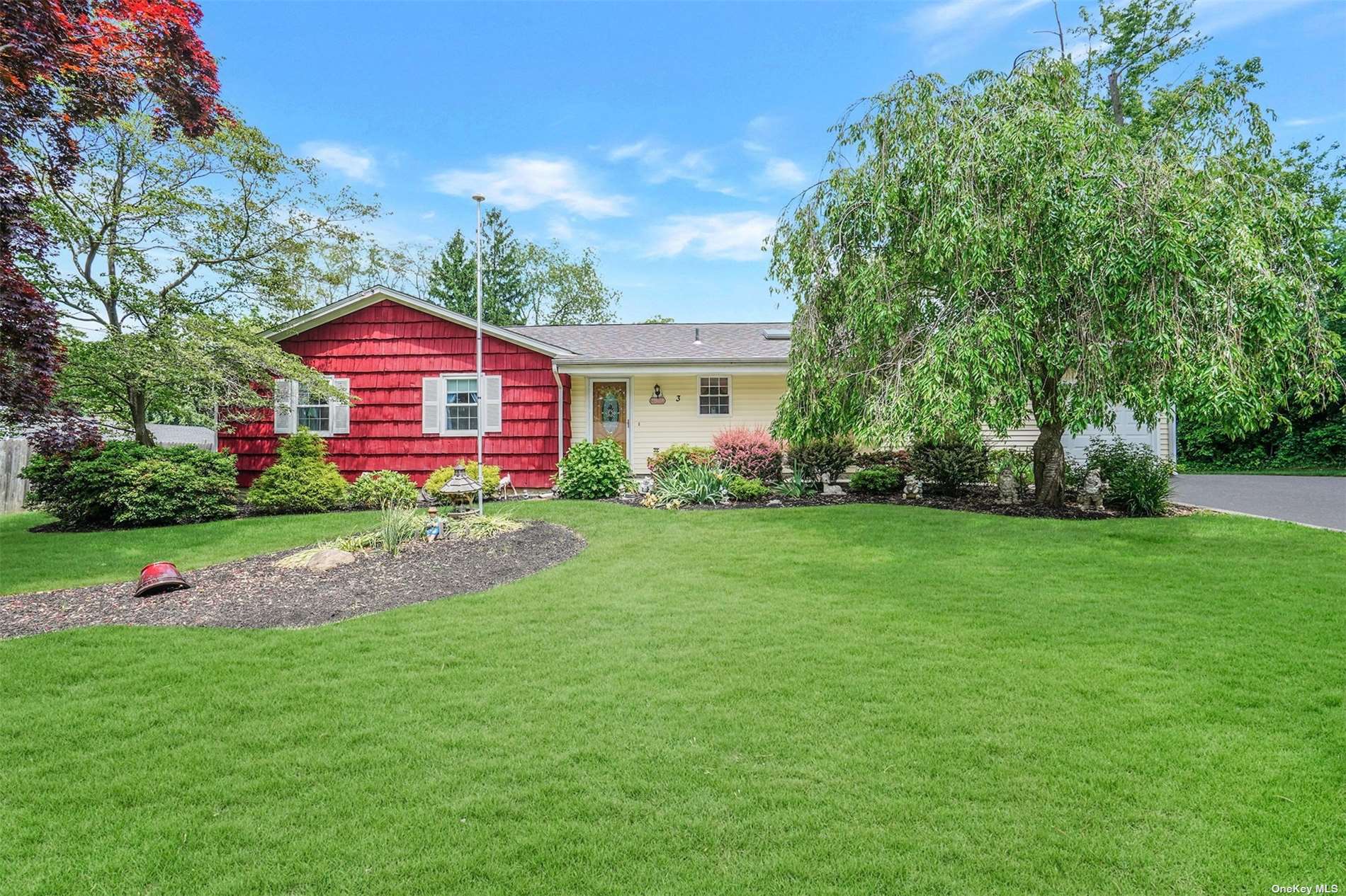 Janis Ln, Rocky Point, NY 11778