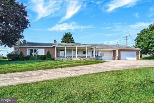 47 Rocks Rd, FAWN GROVE, PA, 17321-9608 | Card Image