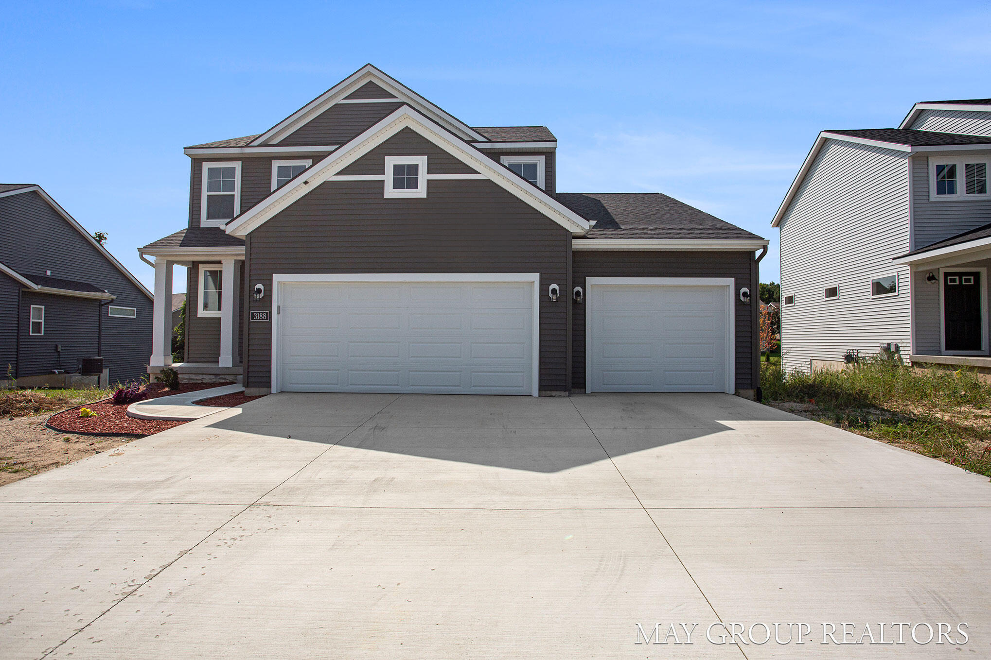 Deer Haven Dr, Jenison, MI 49428
