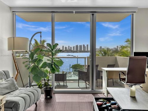 305-1200 West Ave, Miami Beach, FL, 33139-4311 | Card Image