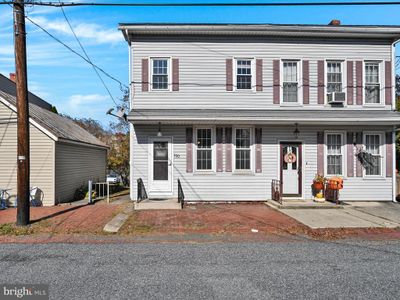 130 Market Street, Home with 3 bedrooms, 1 bathrooms and null parking in AUBURN PA | Image 1