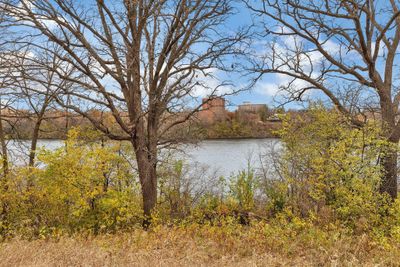 View of the Mississippi River. | Image 2