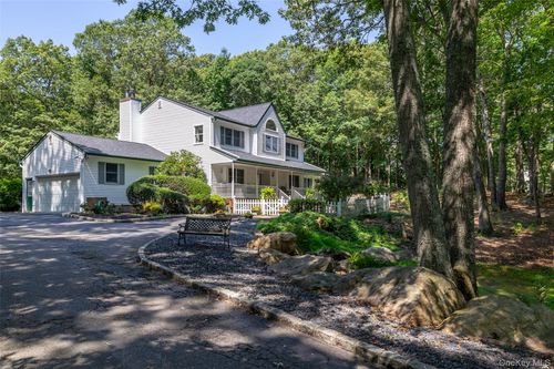 167 Farm Rd E, Wading River, NY, 11792-1721 | Card Image