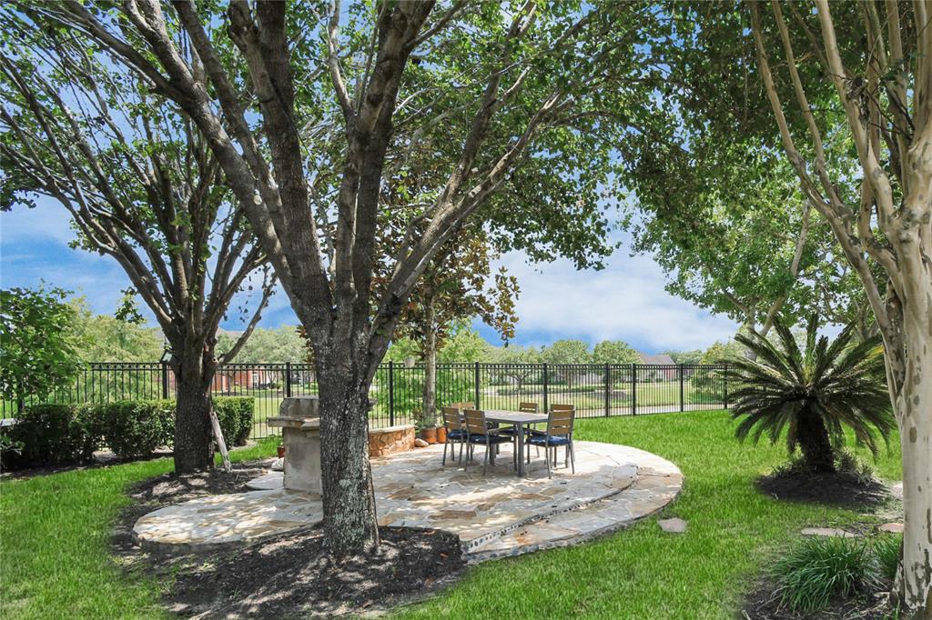 Ravenel Ln, Sugar Land, TX 77479