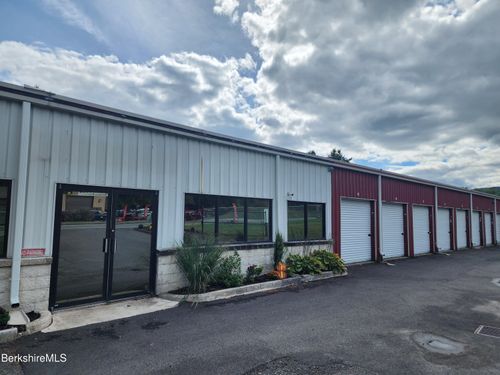 266 Unit 2 North St, Cheshire, MA, 01225 | Card Image