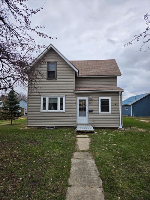 506 Nw 7th Ave, Grand Rapids, MN, 55744-2314 | Card Image