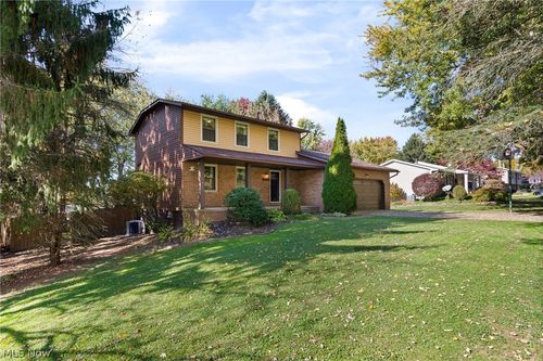 11179 Billingham Avenue Nw, Uniontown, OH, 44685 | Card Image