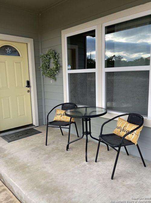 495 Cimarron, Spring Branch, TX, 78070-3804 | Card Image