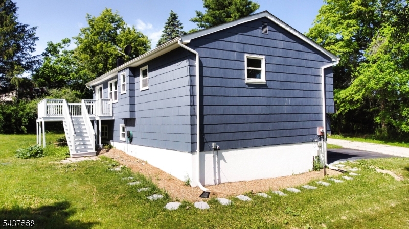 Residential in Wantage Twp. 3