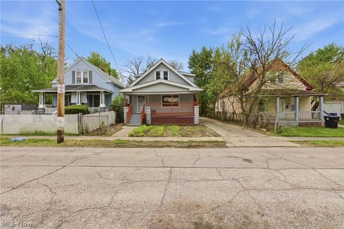 10710 Reno Ave, Cleveland, OH, 44105-2742 | Card Image