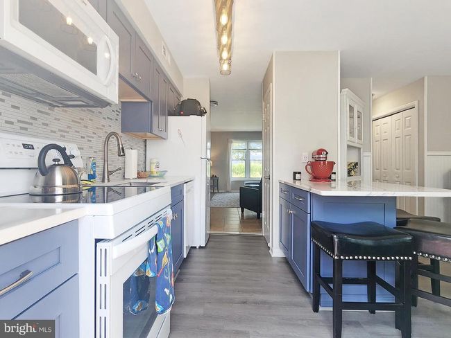 7207 Bunting Rd, Townhouse with 2 bedrooms, 3 bathrooms and null parking in CHINCOTEAGUE ISLAND VA | Image 9