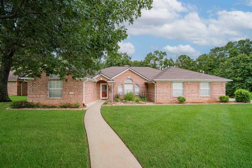 17 Bermuda Ln, Longview, TX, 75605-2901 | Card Image
