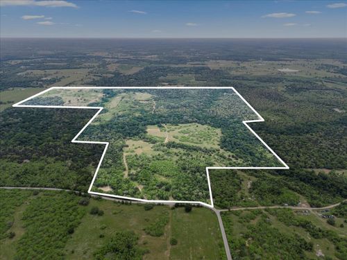 207 Anchor Ranch Loop, Flatonia, TX, 78941 | Card Image