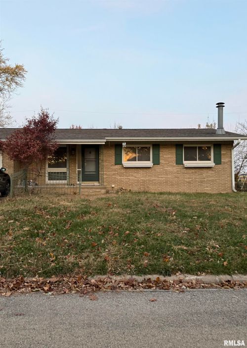 310 Dundee Rd, East Peoria, IL, 61611-1613 | Card Image