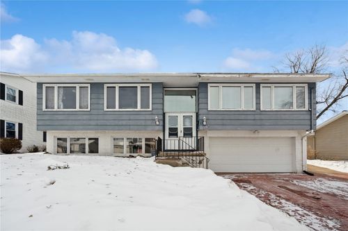 1195 Mcgowan Blvd, Marion, IA, 52302-2443 | Card Image