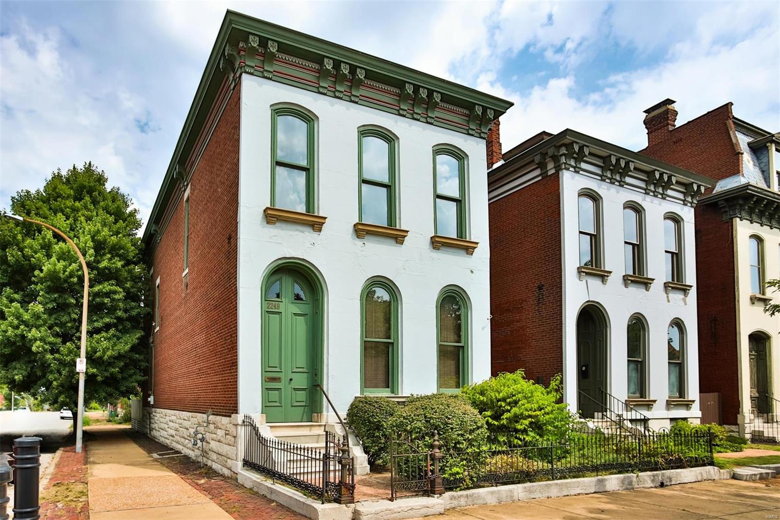 Saint Louis Ave, Saint Louis, MO 63106