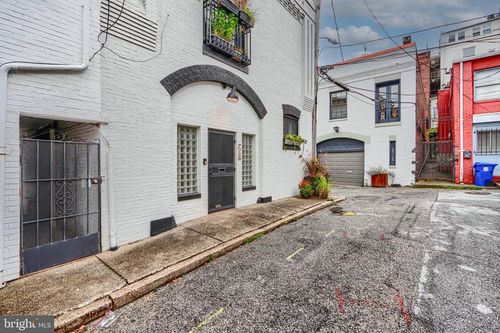 715 Lovegrove St, BALTIMORE, MD, 21202-2304 | Card Image